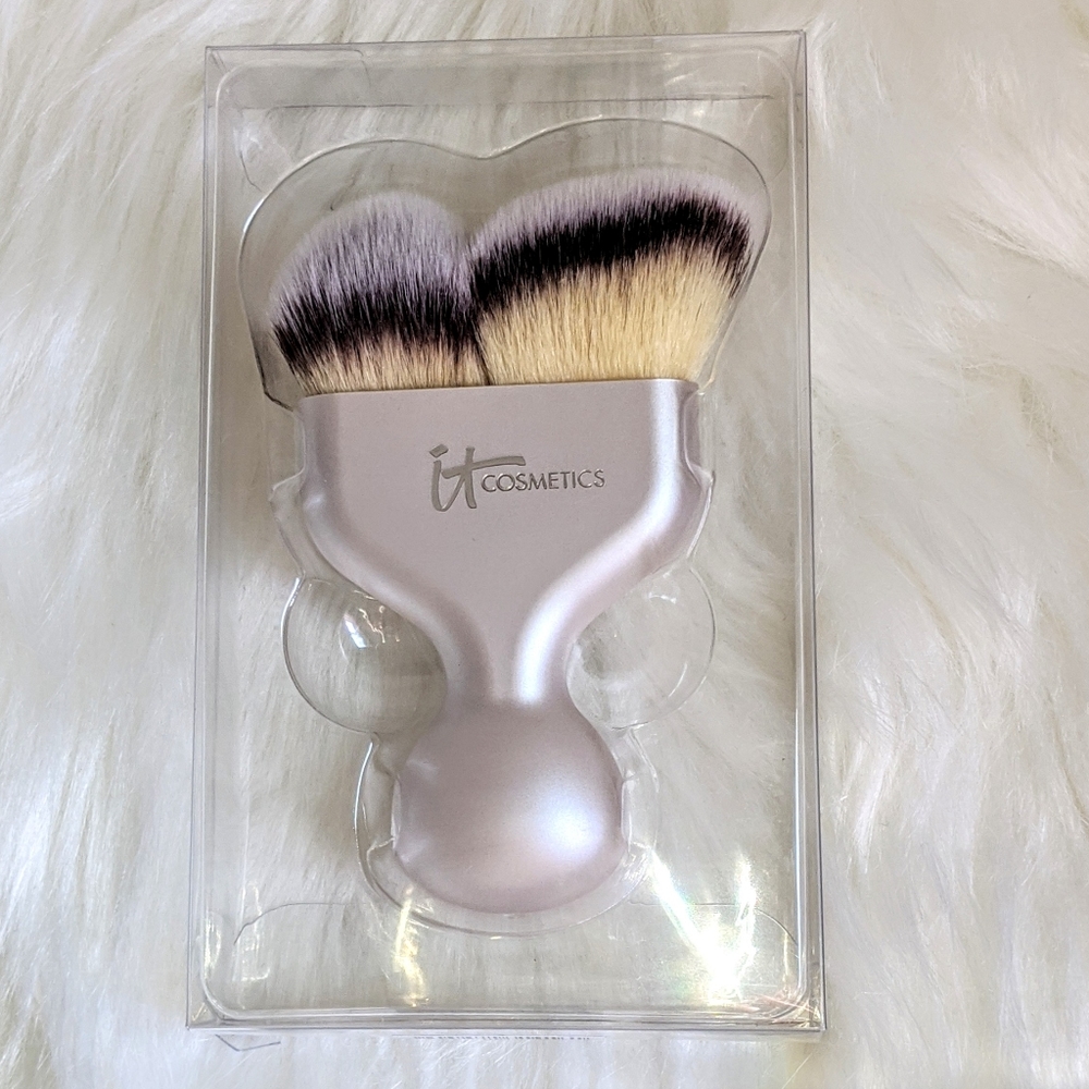 Heavenly luxe hello cheekbones contour brush